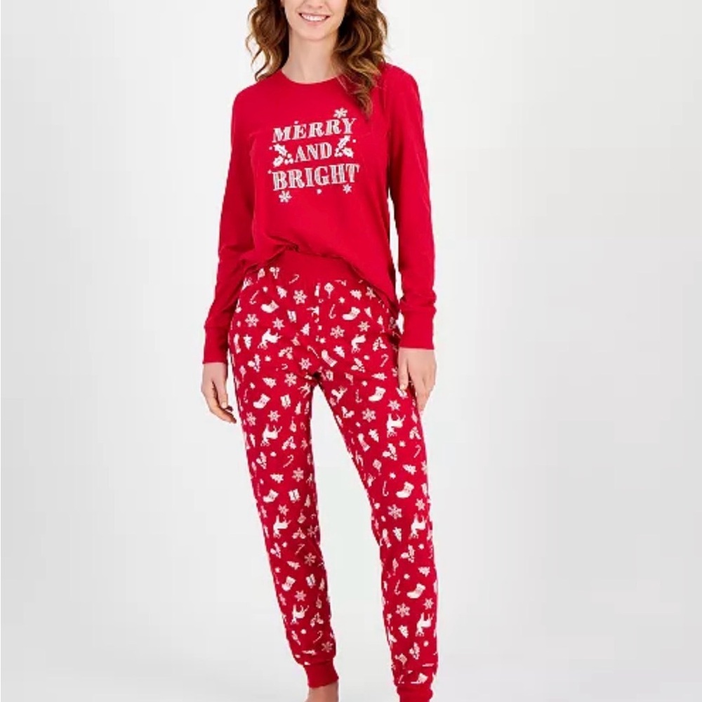 Family Pajamas
Matching Women's Mix It Merry & Bright Pajamas Set Size M Red